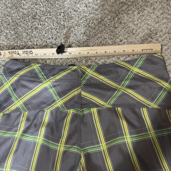 Hurley Shorts Mens 34 Gray Green Yellow Plaid Boardshorts Surf Swim Drawstring - Picture 7 of 10